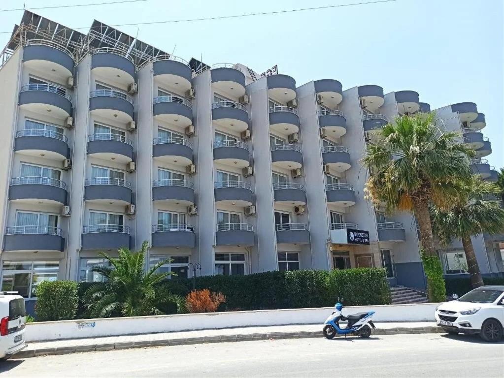 Moonstar Hotel 库萨达斯 外观 照片